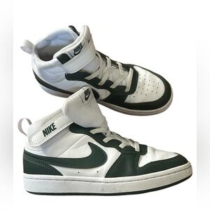 Nike White Green Court Borough Mid 2 Youth High Top Sneakers Velcro Strap 2Y
